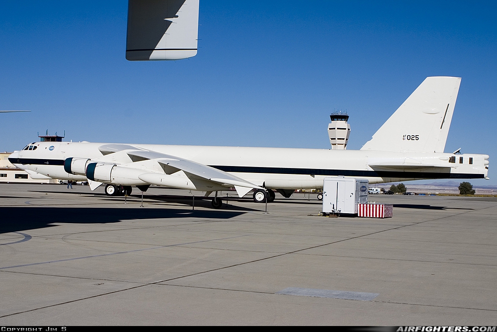 USA - NASA Boeing B-52H Stratofortress 61-0025 at Edwards - AFB (EDW / KEDW), USA