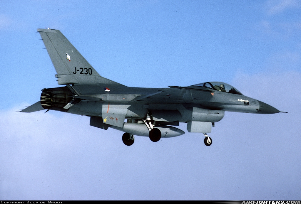 Netherlands - Air Force General Dynamics F-16A Fighting Falcon J-230 at Leeuwarden (LWR / EHLW), Netherlands