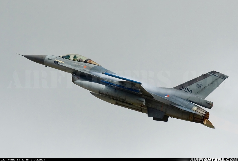 Netherlands - Air Force General Dynamics F-16AM Fighting Falcon J-014 at Fairford (FFD / EGVA), UK