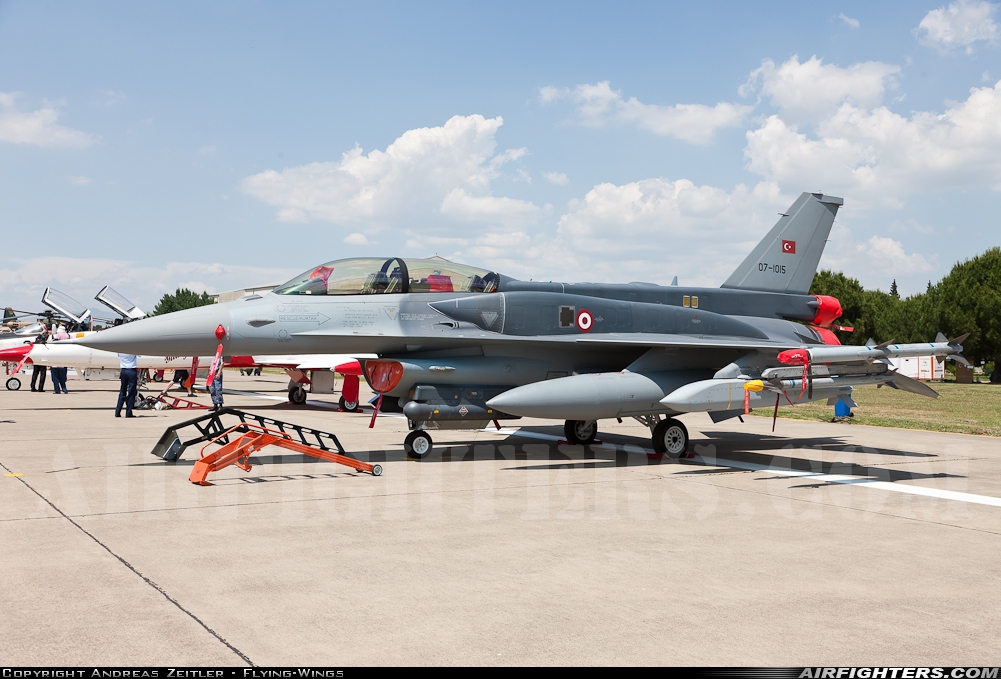 Türkiye - Air Force General Dynamics F-16D Fighting Falcon 07-1015 at Izmir - Cigli (IGL / LTBL), Türkiye