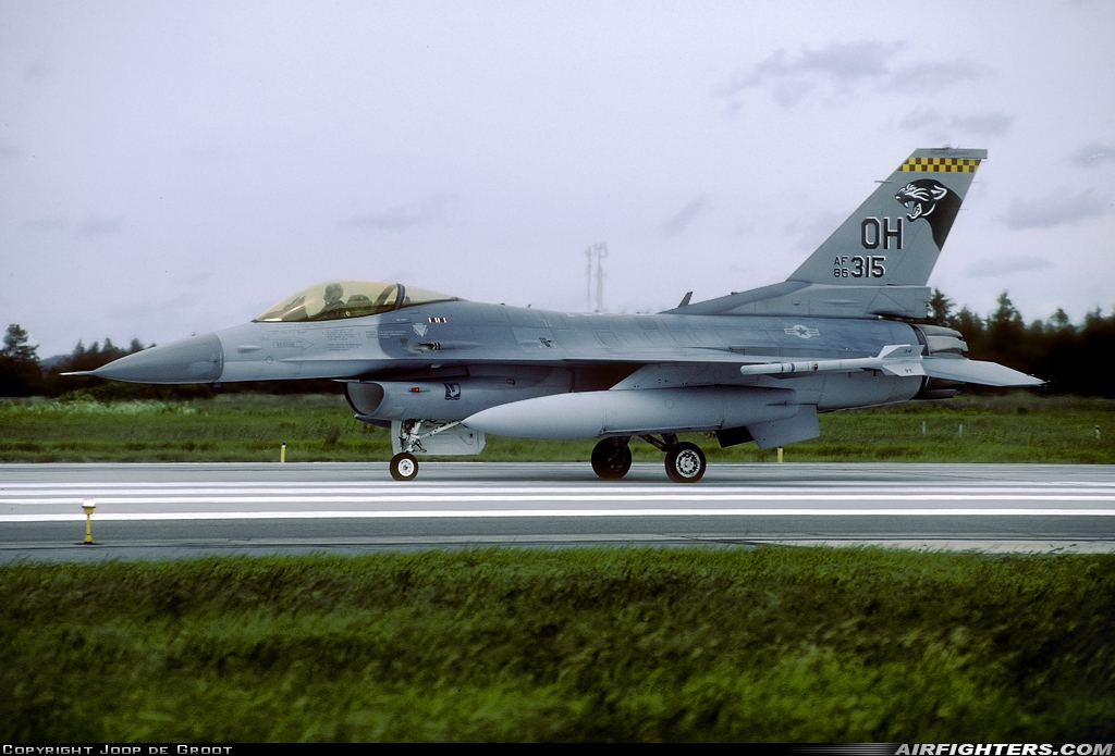 USA - Air Force General Dynamics F-16C Fighting Falcon 86-0315 at Karup (KRP / EKKA), Denmark