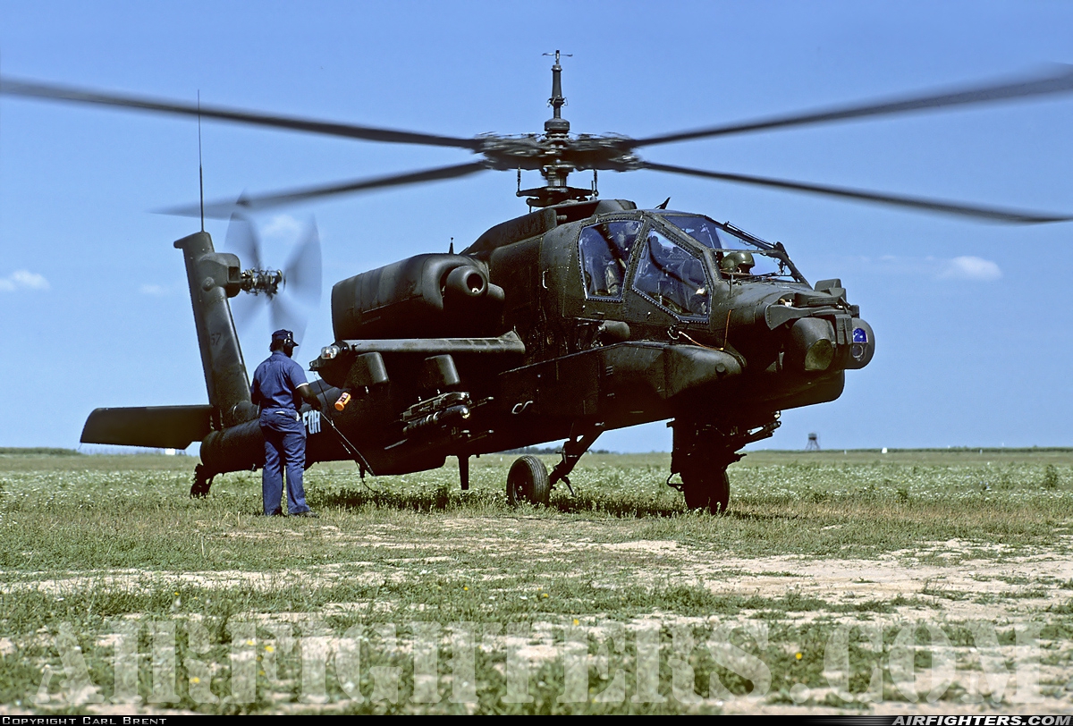 USA - Army McDonnell Douglas AH-64A Apache 85-25357 at Taszar (LHTA), Hungary