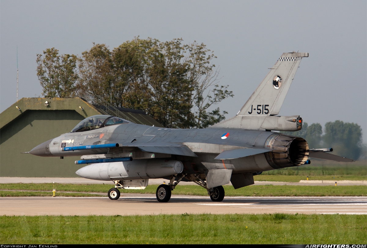 Netherlands - Air Force General Dynamics F-16AM Fighting Falcon J-515 at Leeuwarden (LWR / EHLW), Netherlands