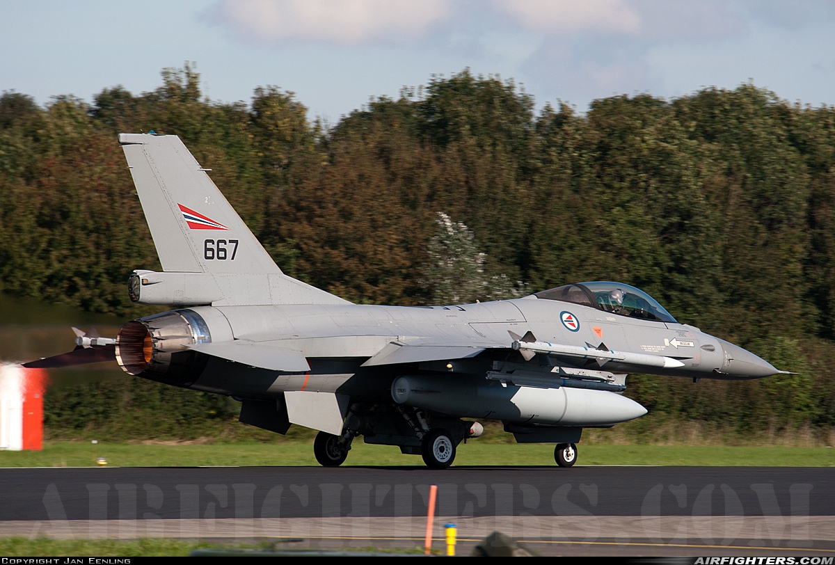 Norway - Air Force General Dynamics F-16AM Fighting Falcon 667 at Leeuwarden (LWR / EHLW), Netherlands
