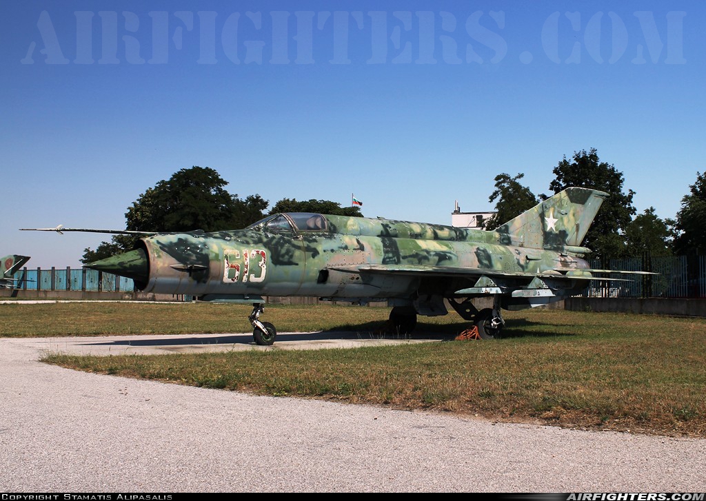 Bulgaria - Air Force Mikoyan-Gurevich MiG-21M 613 at Plovdiv (- Krumovo) (PDV / LBPD), Bulgaria