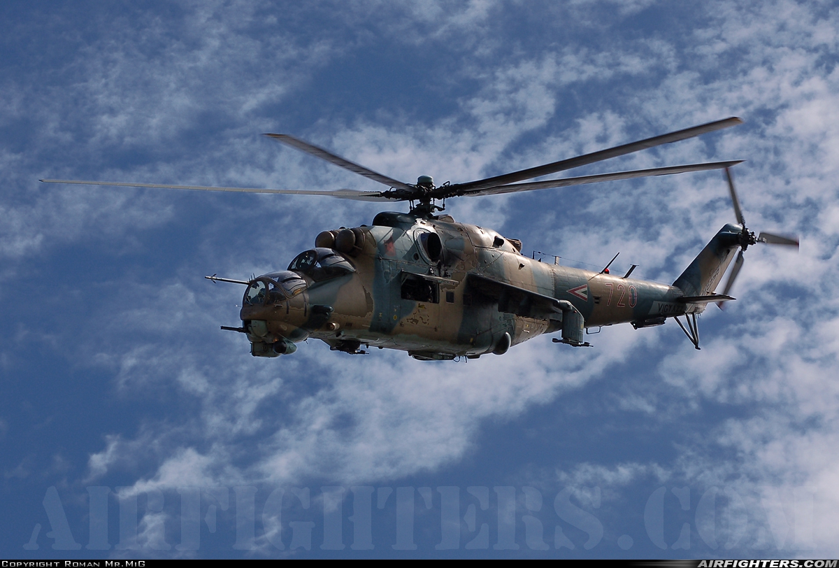 Hungary - Air Force Mil Mi-35 (Mi-24V) 720 at Kecskemet (LHKE), Hungary