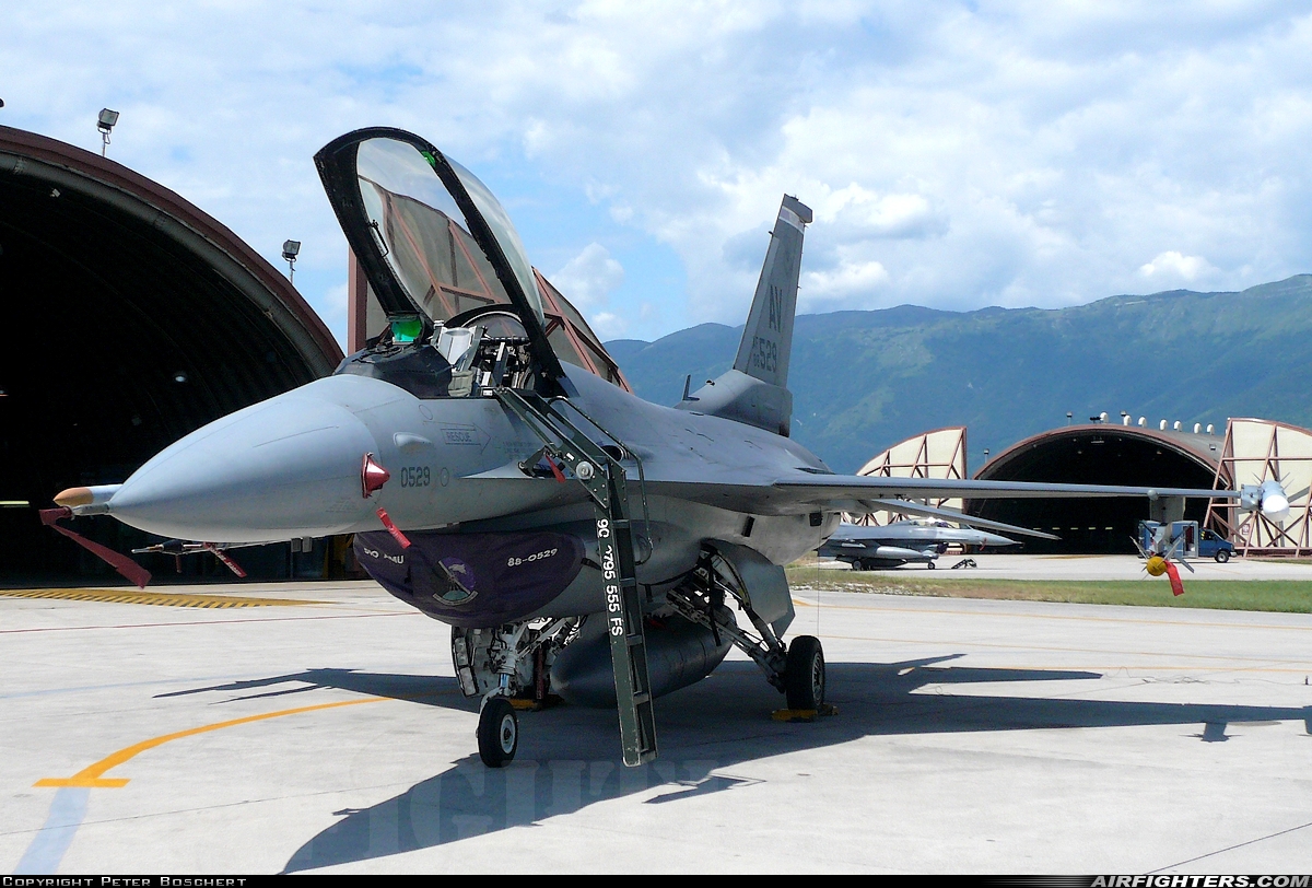 USA - Air Force General Dynamics F-16C Fighting Falcon 88-0529 at Aviano (- Pagliano e Gori) (AVB / LIPA), Italy