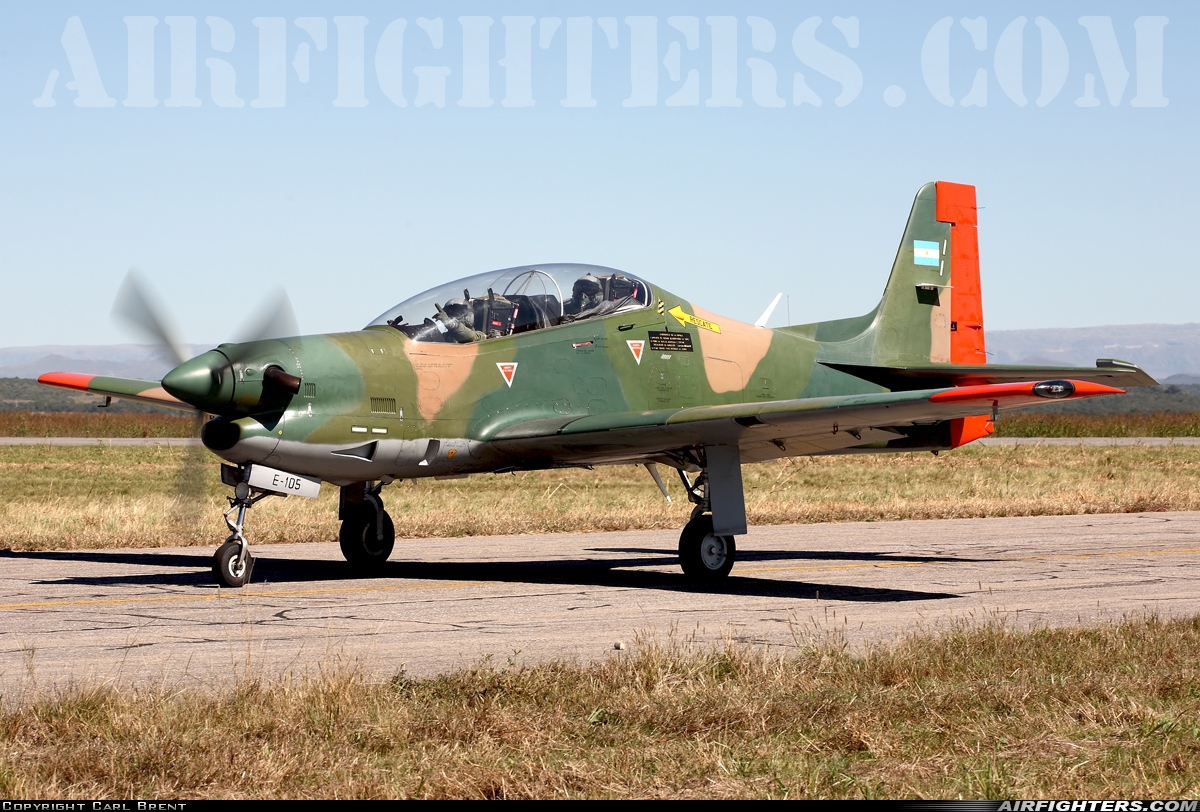 Argentina - Air Force Embraer EMB-312A Tucano E-105 at Córdoba - Escuela de Aviación Militar (EAM / SACA), Argentina