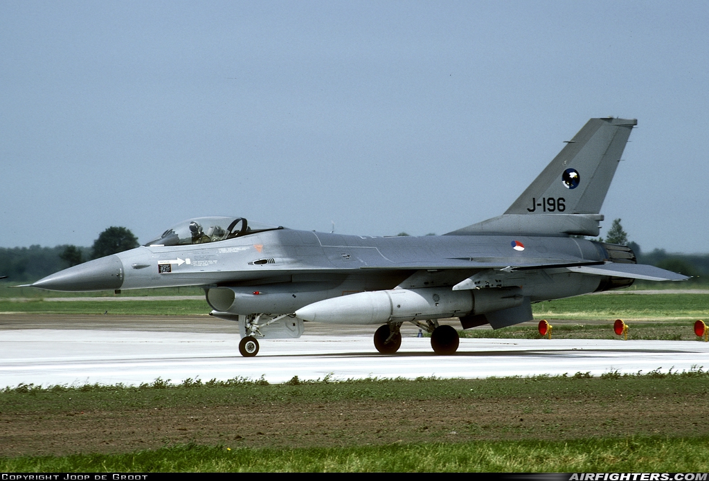 Netherlands - Air Force General Dynamics F-16A Fighting Falcon J-196 at Uden - Volkel (UDE / EHVK), Netherlands