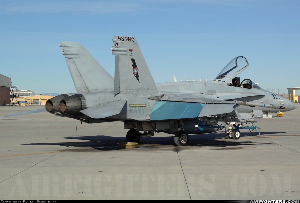 USA - Navy McDonnell Douglas F/A-18C Hornet 163703 at Fallon - Fallon NAS (NFL / KNFL), USA