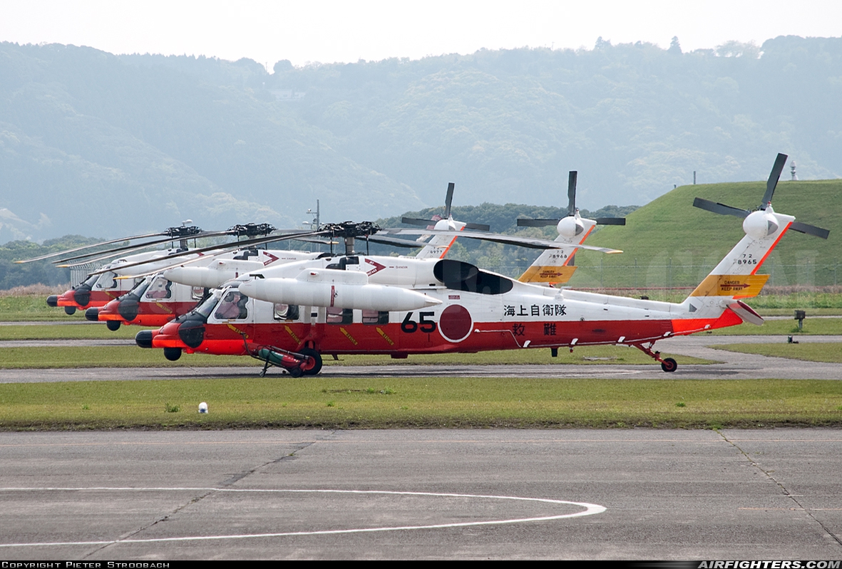 Japan - Navy Sikorsky UH-60J Black Hawk (S-70A-12) 8965 at Kanoya (RJFY), Japan