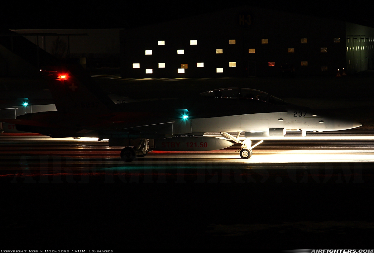 Switzerland - Air Force McDonnell Douglas F/A-18D Hornet J-5237 at Sion (- Sitten) (SIR / LSGS / LSMS), Switzerland
