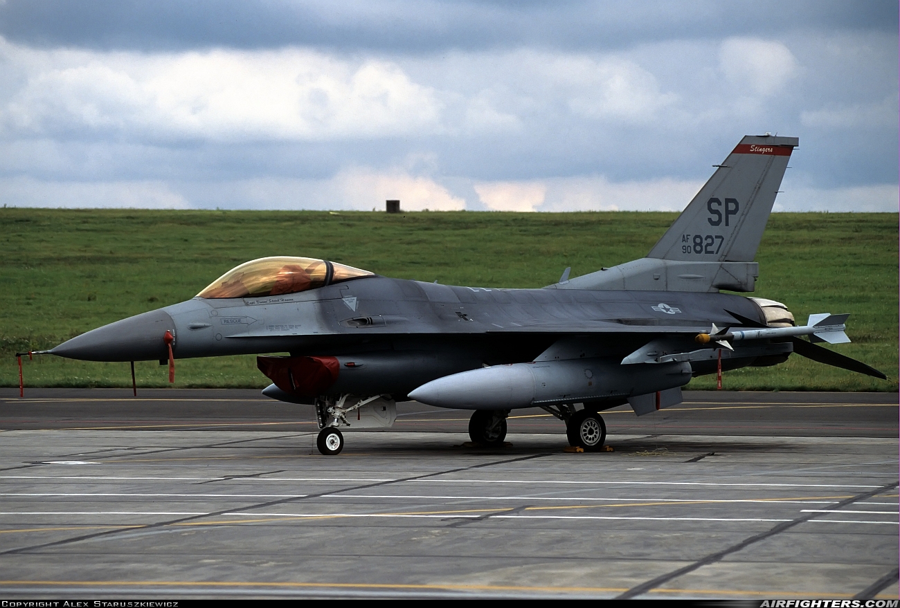 USA - Air Force General Dynamics F-16C Fighting Falcon 90-0827 at Bitburg (BBJ / EDRB), Germany