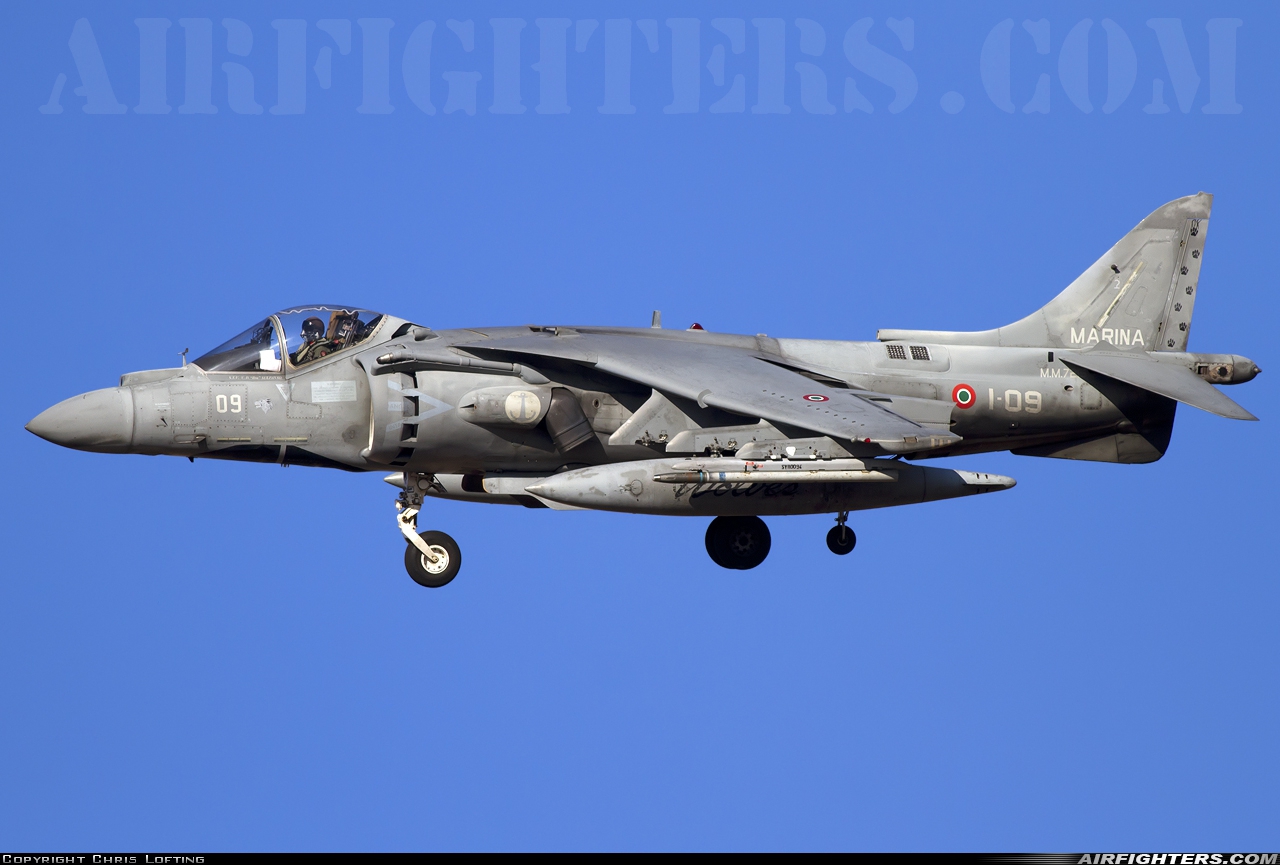 Italy - Navy McDonnell Douglas AV-8B+ Harrier ll MM7215 at Albacete (- Los Llanos) (LEAB), Spain