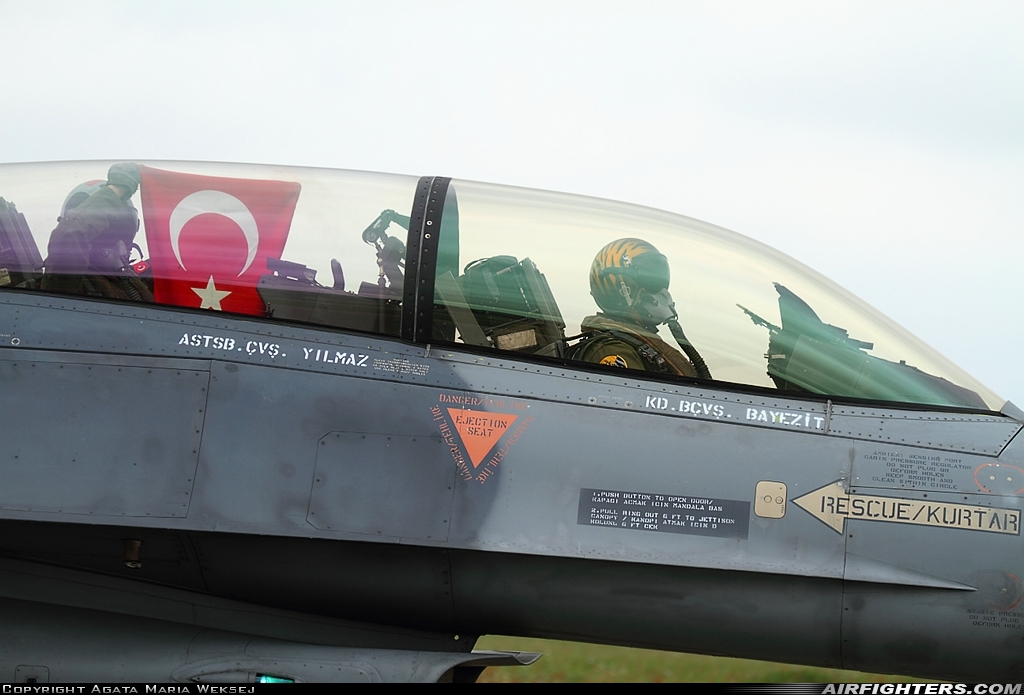 Türkiye - Air Force General Dynamics F-16D Fighting Falcon 93-0696 at Cambrai - Epinoy (LFQI), France