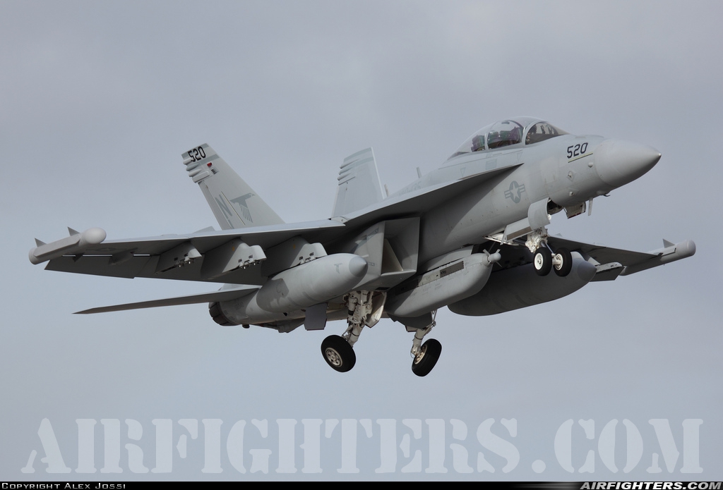 USA - Navy Boeing EA-18G Growler 166940 at Oak Harbor - Whidbey Island NAS / Ault Field (NUW), USA