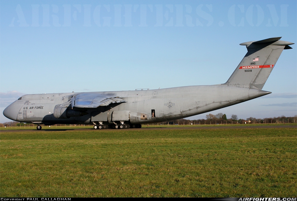 USA - Air Force Lockheed C-5A Galaxy (L-500) 69-0018 at Mildenhall (MHZ / GXH / EGUN), UK