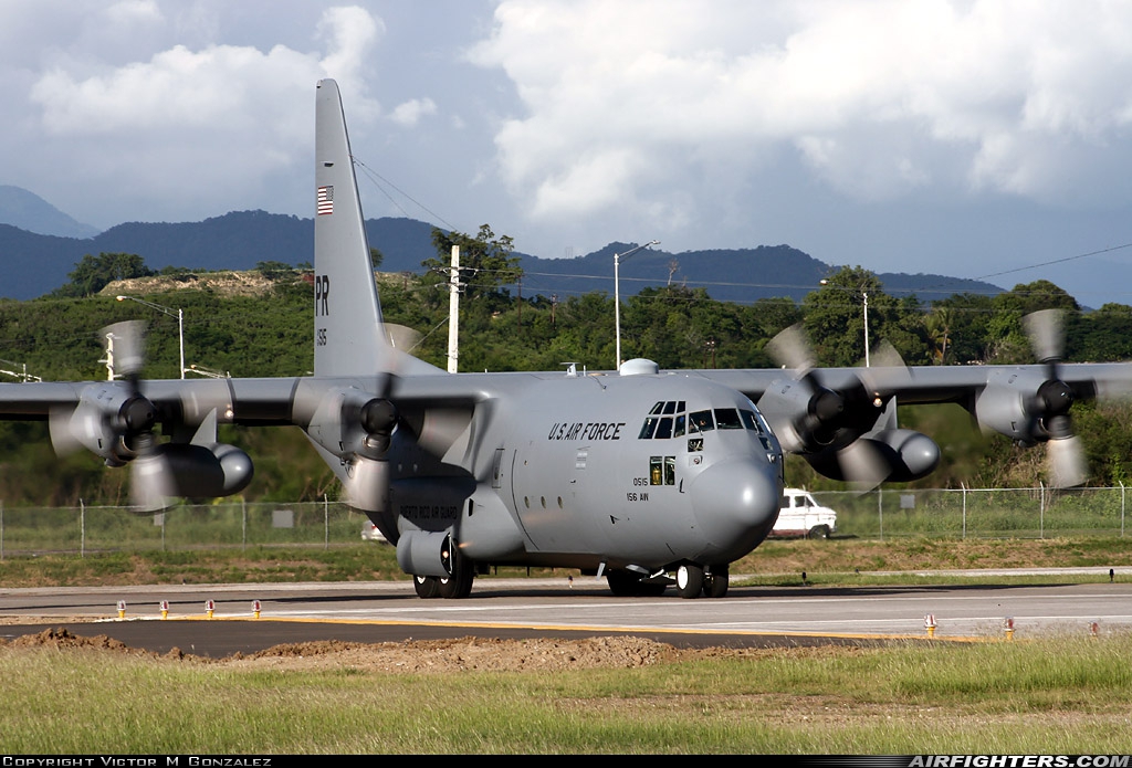 USA - Air Force Lockheed C-130E Hercules (L-382) 64-0515 at Ponce - Mercedita Airport (PSE / TJPS), Puerto Rico