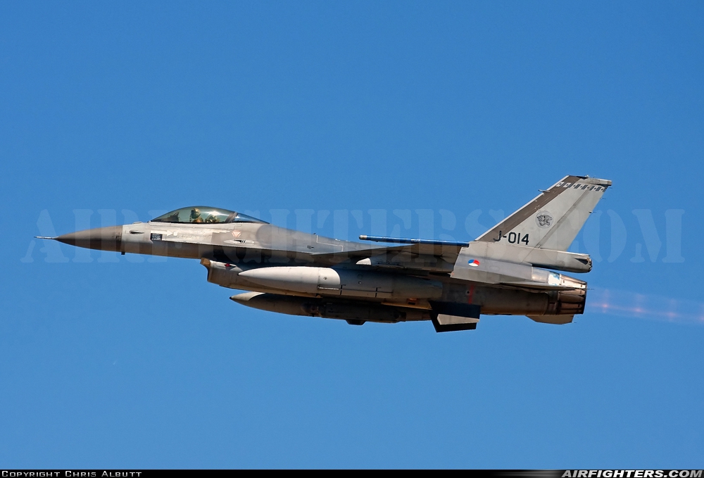 Netherlands - Air Force General Dynamics F-16AM Fighting Falcon J-014 at Fairford (FFD / EGVA), UK