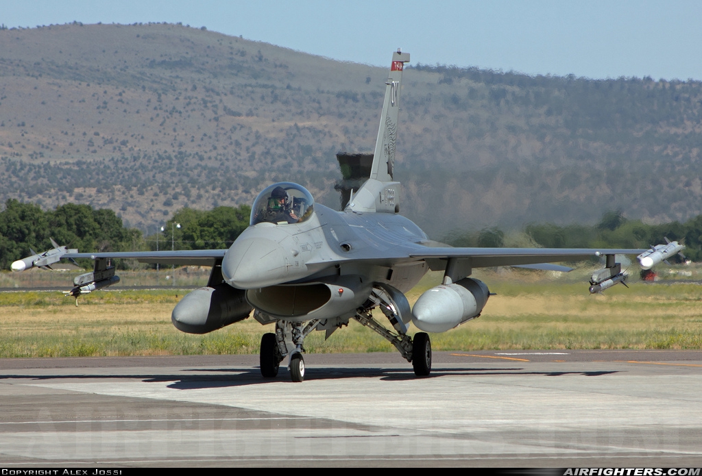 USA - Air Force General Dynamics F-16C Fighting Falcon 90-0738 at Klamath Falls - Kingsley Field (LMT / KLMT), USA