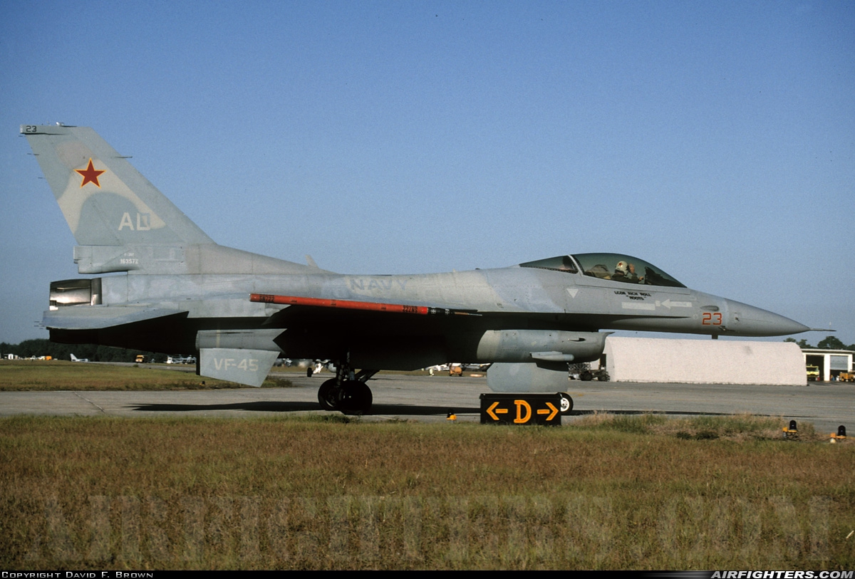 USA - Navy General Dynamics F-16N Fighting Falcon 163572 at Jacksonville - Cecil Field (VQQ / KVQQ), USA