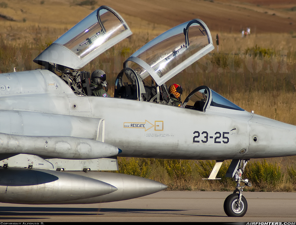 Spain - Air Force Northrop SF-5B Freedom Fighter AE.9-005 at Madrid - Torrejon (TOJ / LETO), Spain