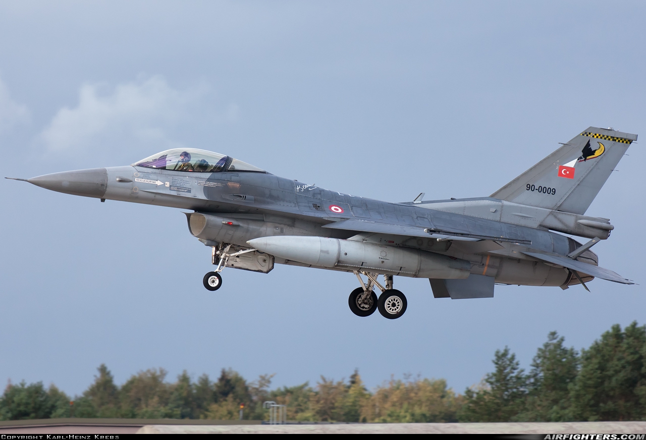 Türkiye - Air Force General Dynamics F-16C Fighting Falcon 90-0009 at Wittmundhafen (Wittmund) (ETNT), Germany