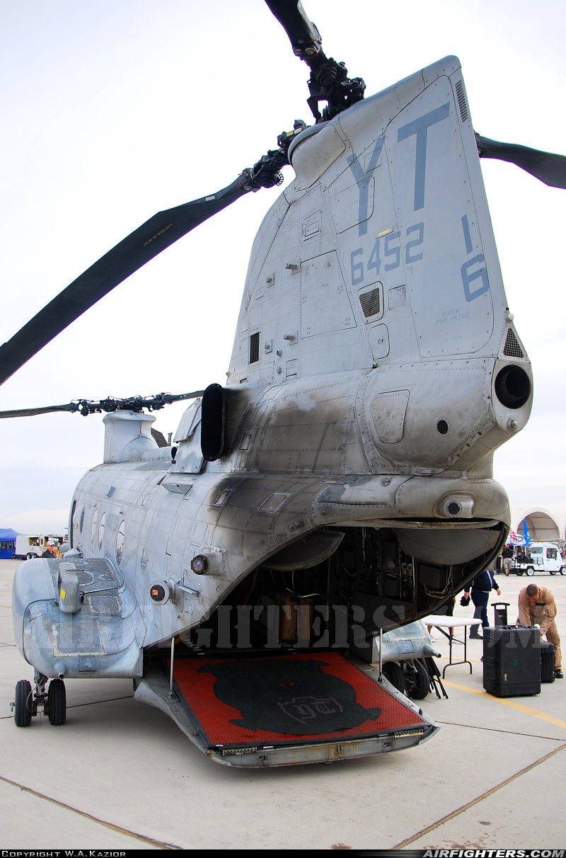 USA - Marines Boeing Vertol CH-46E Sea Knight (107-II) 156452 at Yuma - MCAS / Int. (NYL / KNYL), USA