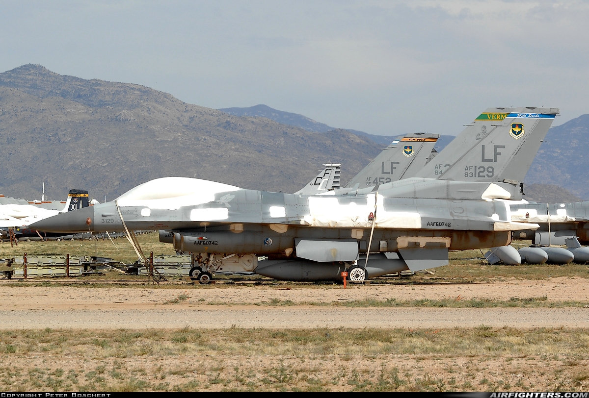 USA - Air Force General Dynamics F-16C Fighting Falcon 83-1129 at Tucson - Davis-Monthan AFB (DMA / KDMA), USA