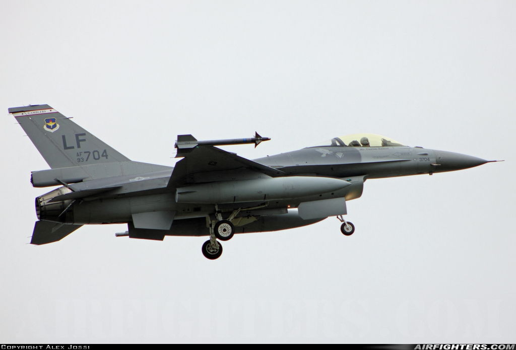 USA - Air Force General Dynamics F-16A Fighting Falcon 93-0704 at Portland - Int. (PDX / KPDX), USA