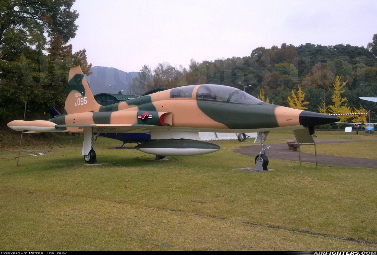 South Korea - Air Force Northrop F-5B Freedom Fighter 68-095 at Off-Airport - Seongmu, South Korea