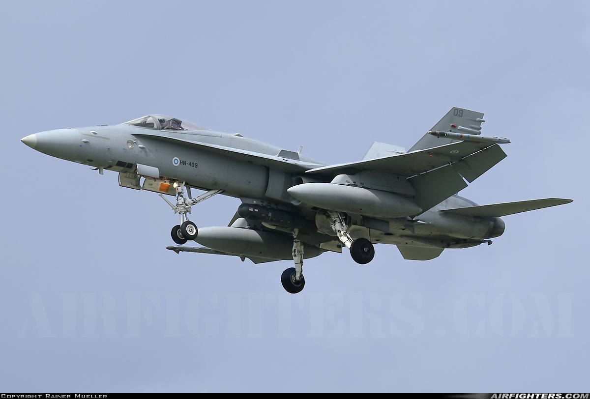 Finland - Air Force McDonnell Douglas F/A-18C Hornet HN-409 at Leeuwarden (LWR / EHLW), Netherlands