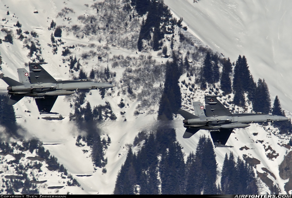Switzerland - Air Force McDonnell Douglas F/A-18C Hornet J-5009 at Off-Airport - Canton of Bern, Switzerland