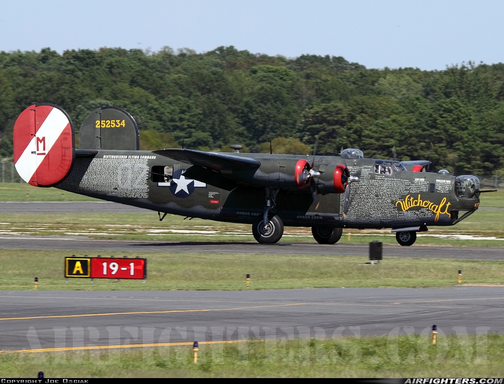 Private - Collings Foundation Consolidated B-24J Liberator N224J at Wildwood-Cape May Airport (KWWD), USA