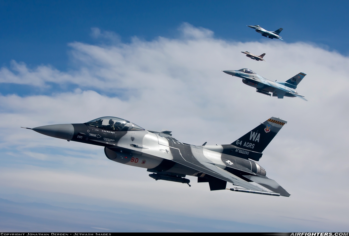 USA - Air Force General Dynamics F-16C Fighting Falcon 86-0280 at In Flight, USA