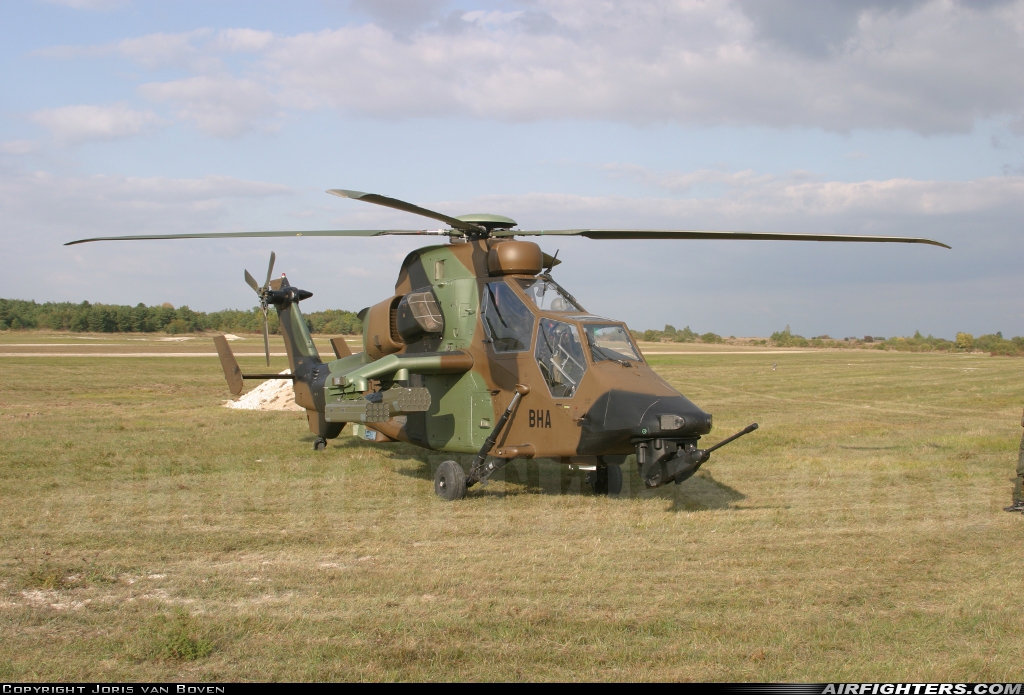 France - Army Eurocopter EC-665 Tiger HAP 2010 at Off-Airport - Mourmelon Training Area, France