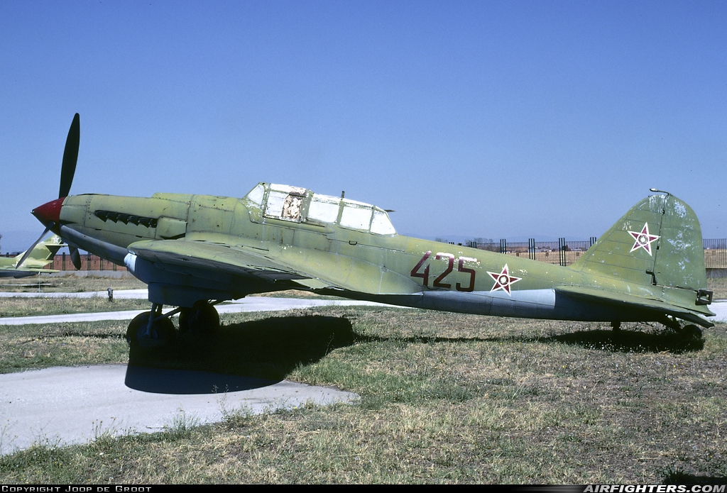 Bulgaria - Air Force Ilyushin IL-2m3 Sturmovik 425 at Plovdiv (- Krumovo) (PDV / LBPD), Bulgaria