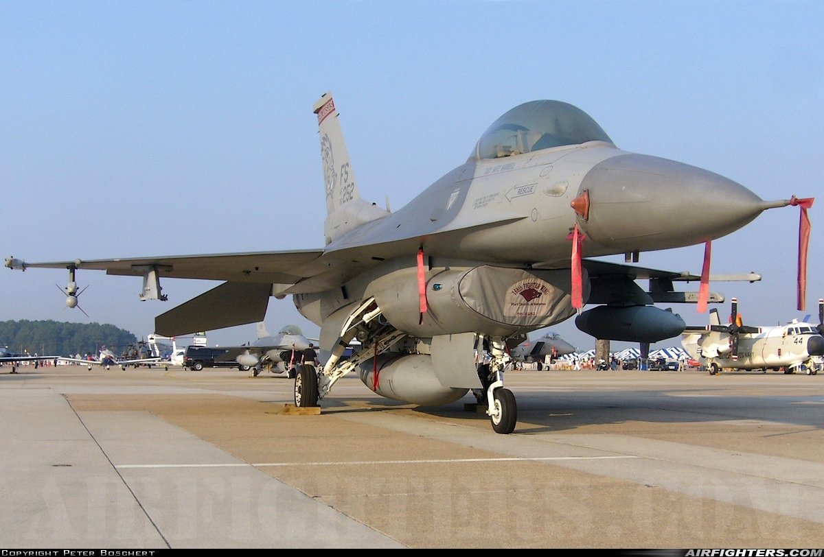 USA - Air Force General Dynamics F-16C Fighting Falcon 86-0252 at Virginia Beach - Oceana NAS / Apollo Soucek Field (NTU / KNTU), USA