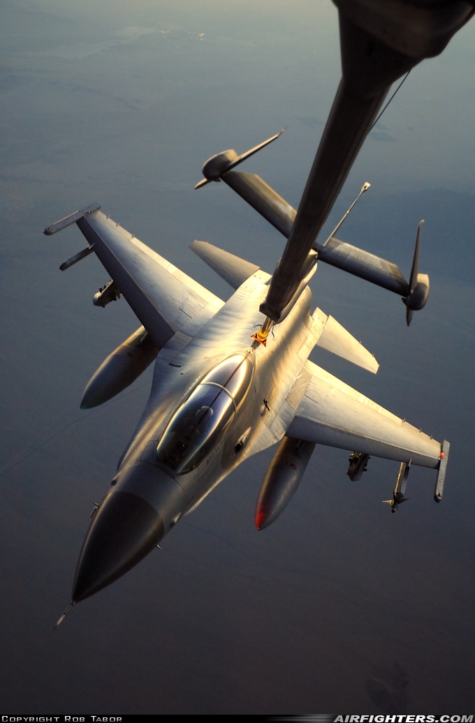 USA - Air Force General Dynamics F-16D Fighting Falcon  at In Flight, USA