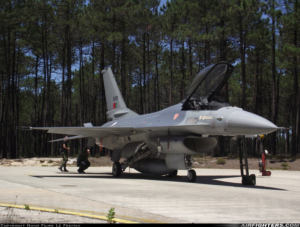 Portugal - Air Force General Dynamics F-16AM Fighting Falcon 15109 at Monte Real (BA5) (LPMR), Portugal
