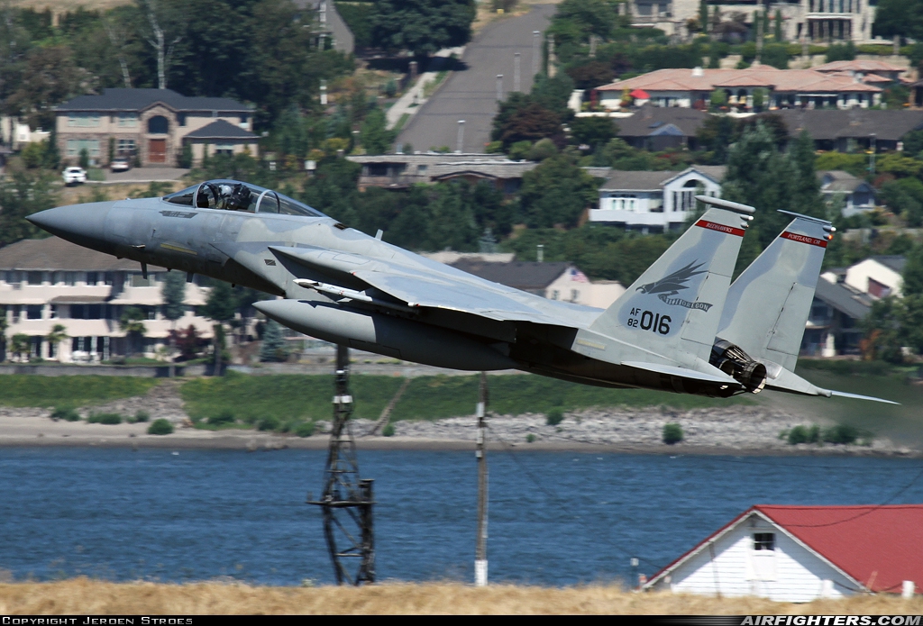 USA - Air Force McDonnell Douglas F-15C Eagle 82-0016 at Portland - Int. (PDX / KPDX), USA