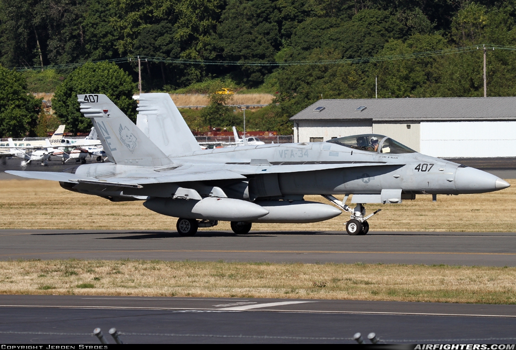 USA - Navy McDonnell Douglas F/A-18C Hornet 165214 at Seattle - Boeing Field / King County Int. (BFI / KBFI), USA