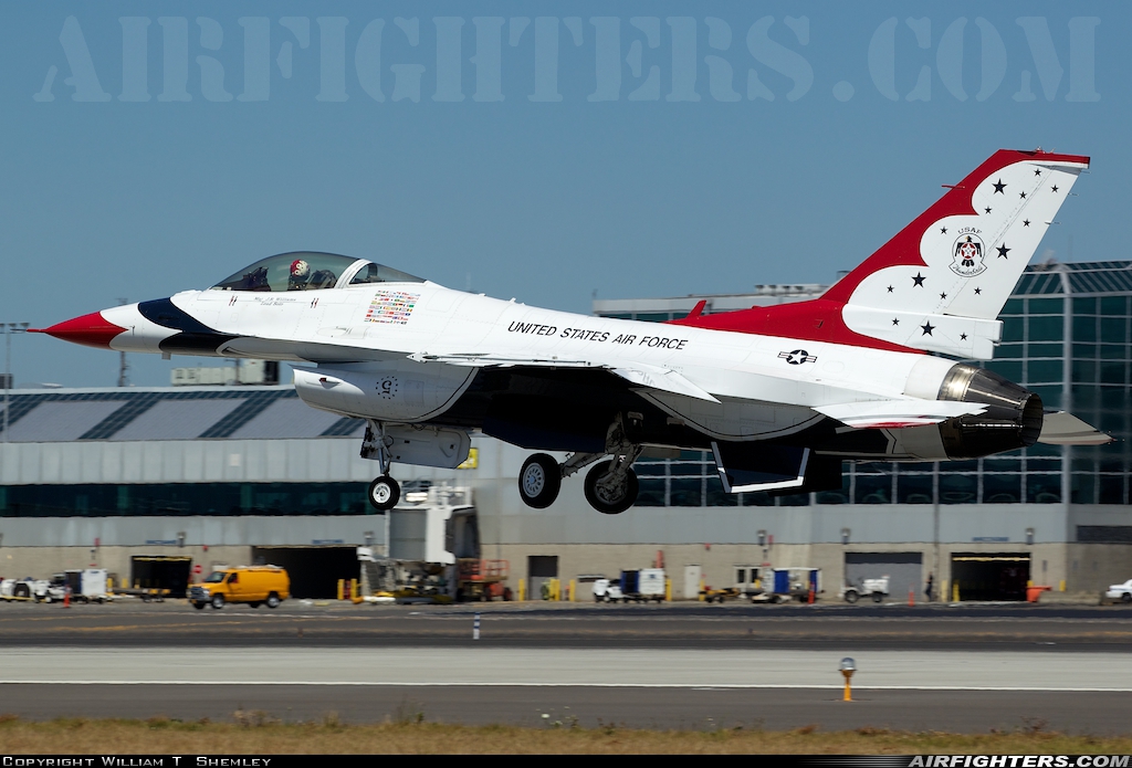 USA - Air Force General Dynamics F-16C Fighting Falcon 92-3888 at Portland - Int. (PDX / KPDX), USA