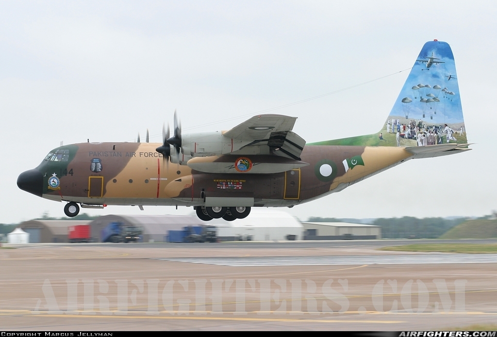 Pakistan - Air Force Lockheed L-100 Hercules (L-382B) 64144 at Fairford (FFD / EGVA), UK