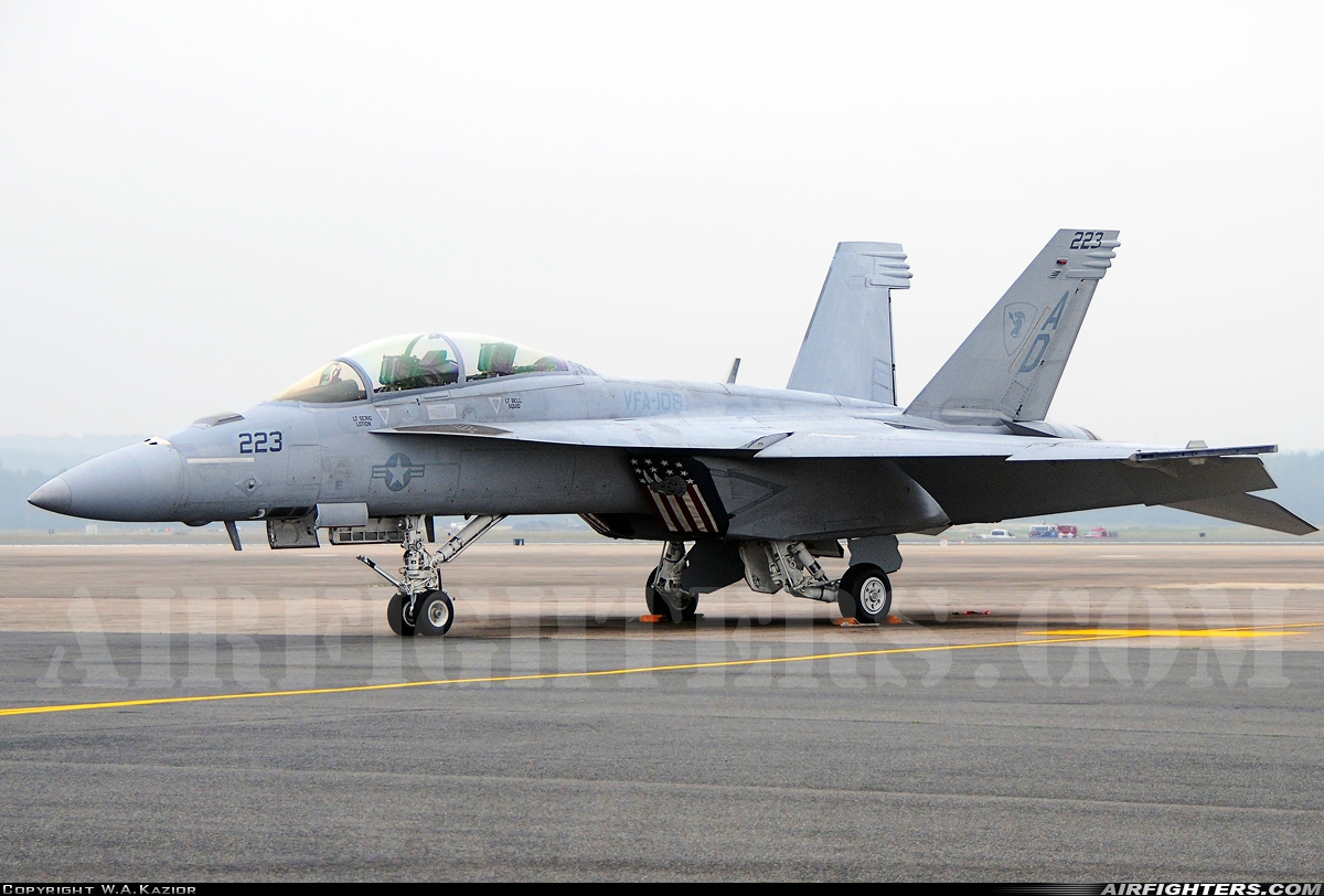 USA - Navy Boeing F/A-18F Super Hornet 166660 at Westover Air Reserve Base (CEF/KCEF), USA