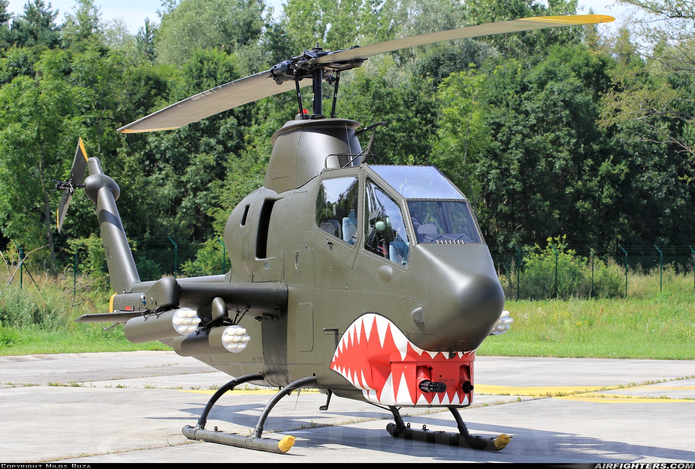 Private Bell TAH-1P Cobra (209) N2734D at Hradec Kralove (LKHK), Czech Republic
