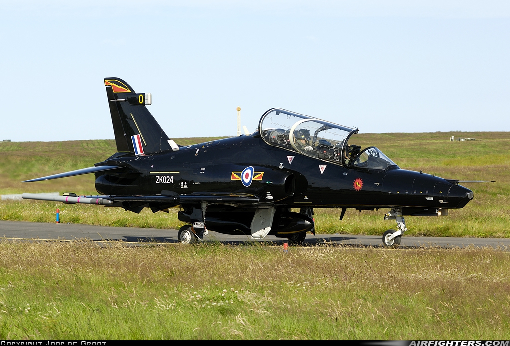 UK - Air Force BAE Systems Hawk T.2 ZK024 at Lossiemouth (LMO / EGQS), UK