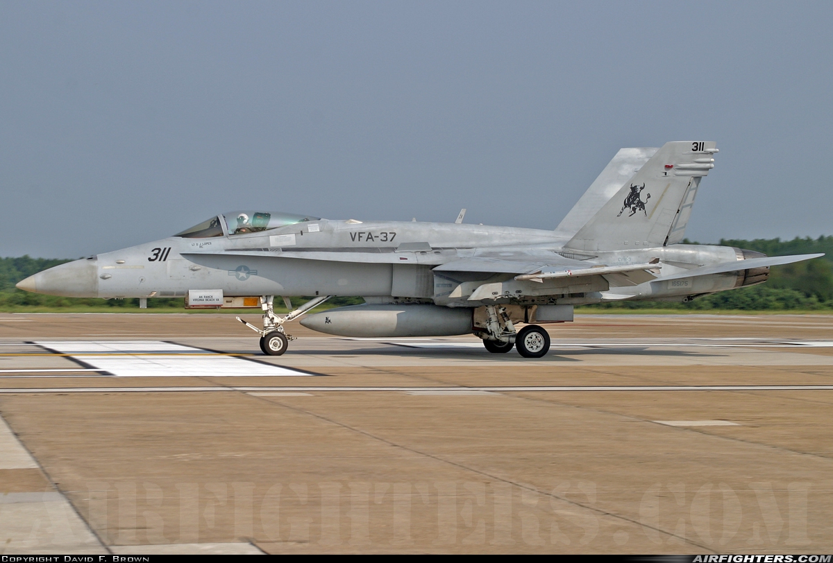 USA - Navy McDonnell Douglas F/A-18C Hornet 165175 at Virginia Beach - Oceana NAS / Apollo Soucek Field (NTU / KNTU), USA