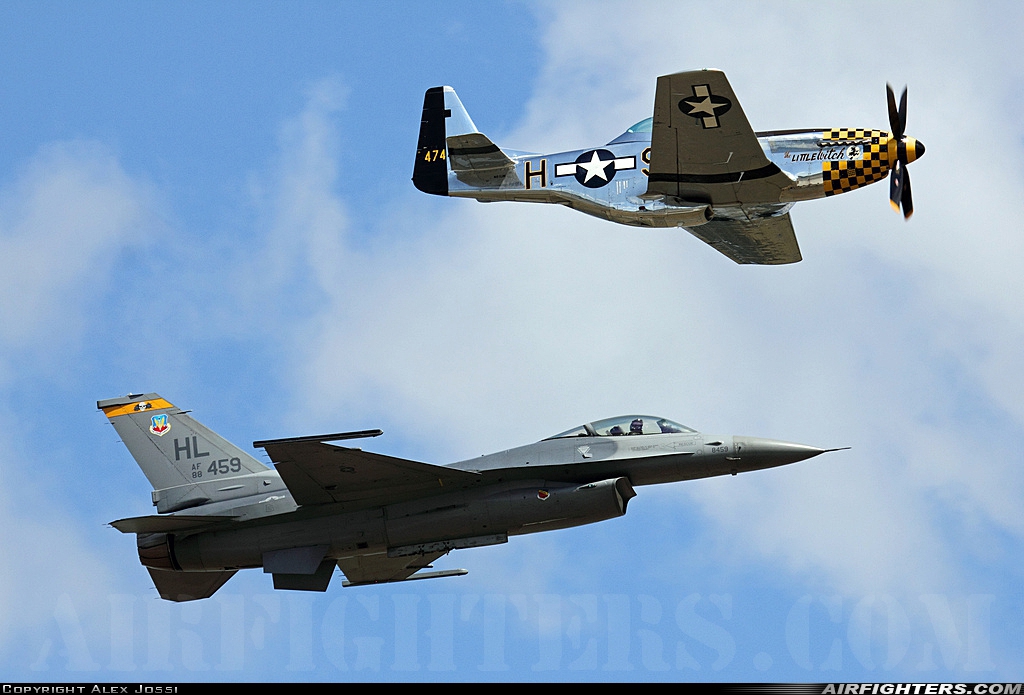 Private North American TF-51D Mustang N51LW at Tacoma - McChord AFB (TCM / KTCM), USA
