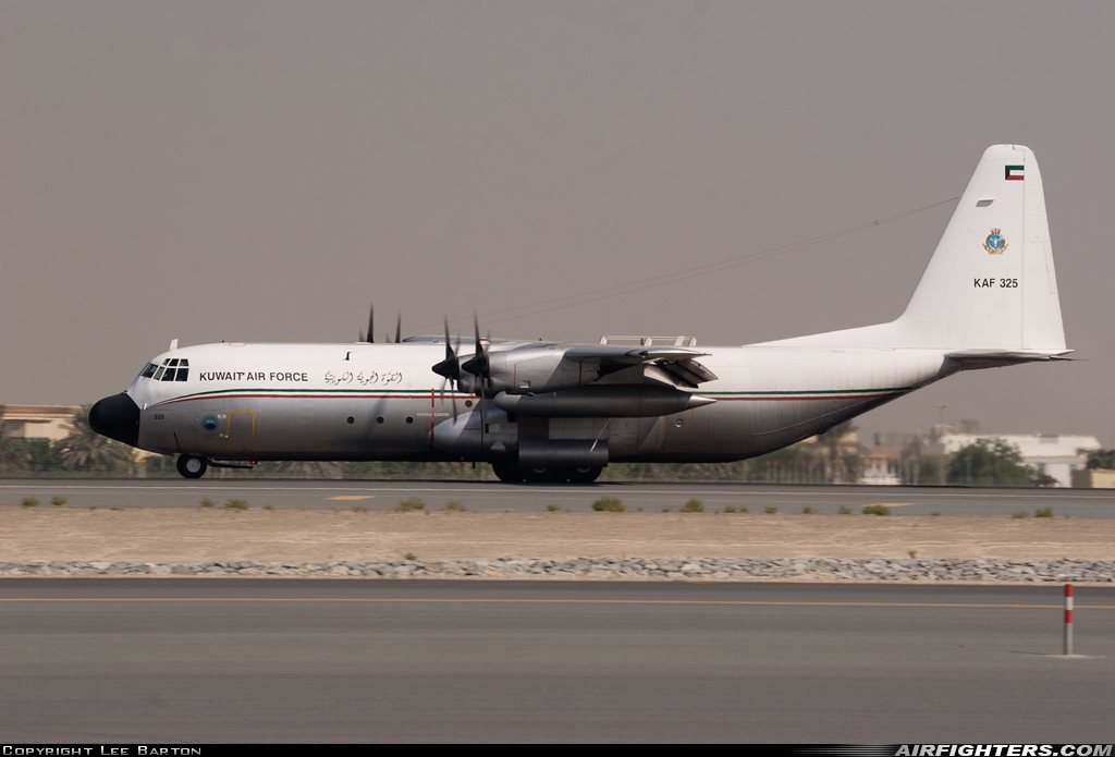Kuwait - Air Force Lockheed L-100-30 Hercules (L-382G) KAF325 at Dubai - Int. (DXB / OMDB), United Arab Emirates